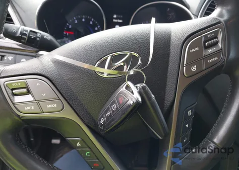 2013 Hyundai Santa Fe Sport 2.0T z USA, uszkodzony, nr VIN 5XYZU3LA0DG088856